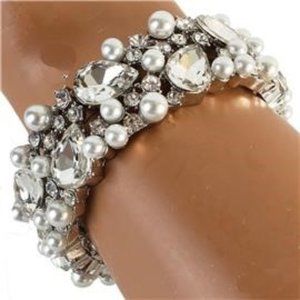 CRYSTAL/PEARL BRACELET